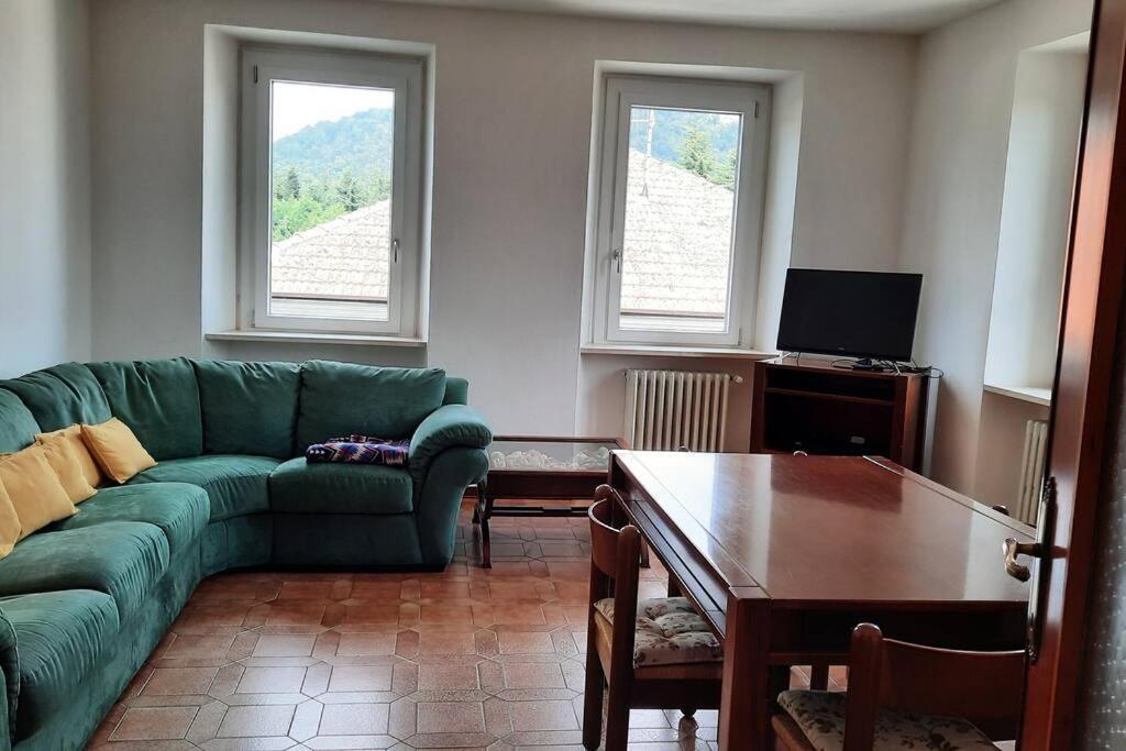 Lago Maggiore, Leggiuno, Ampio Appartamento エクステリア 写真