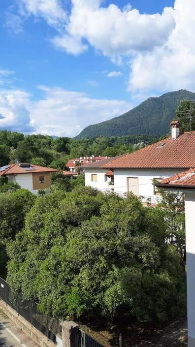 Lago Maggiore, Leggiuno, Ampio Appartamento エクステリア 写真