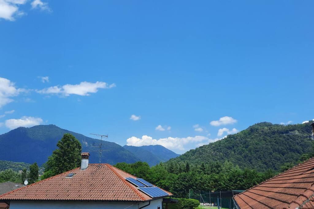 Lago Maggiore, Leggiuno, Ampio Appartamento エクステリア 写真